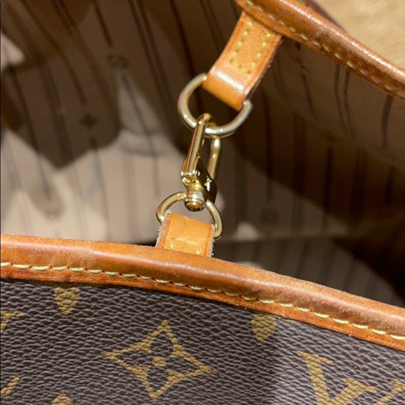 Louis Vuitton Neverfull Classic Monogram Tote - Picture 9 of 9